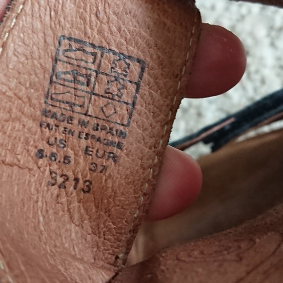 Taos My Dear Black Slide Sandals with Buckle size 6.5 - Picture 4 of 15